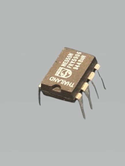 NXP SEMICONDUCTOR NE555N