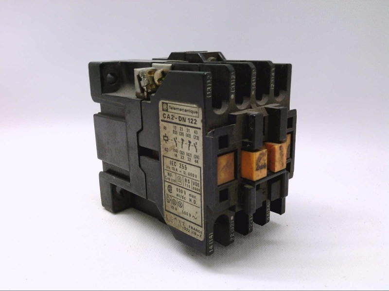 SCHNEIDER ELECTRIC CA2-DN122F7