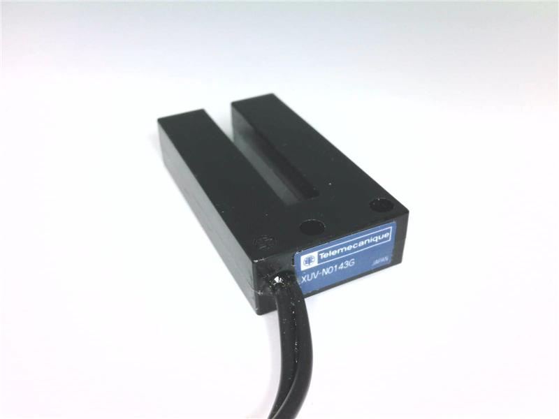 SCHNEIDER ELECTRIC XUVN0143G