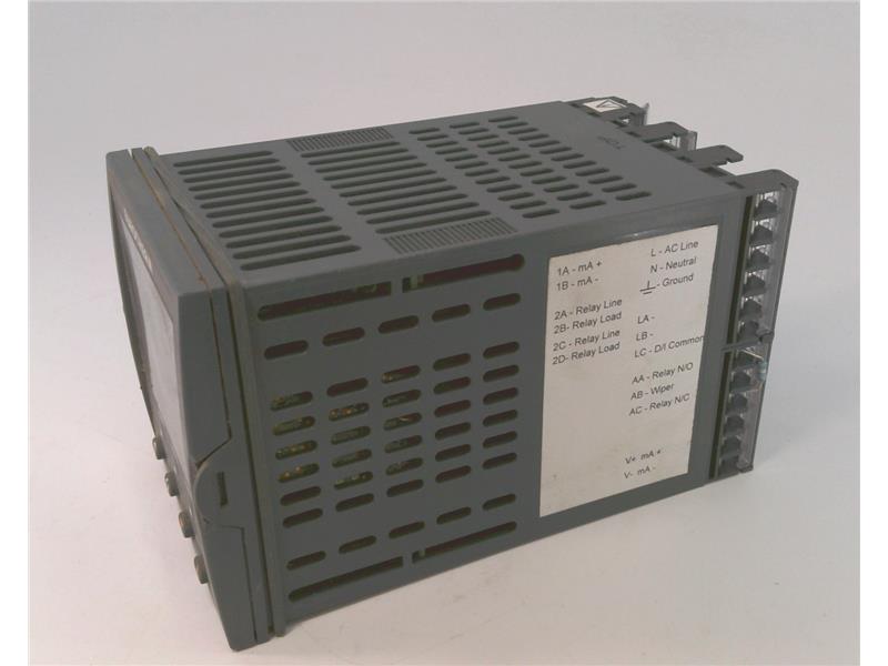 INVENSYS 3504/CC/VH/1/X/10/X/X/G/D6/RR/X/X/X/X/X/X/X//