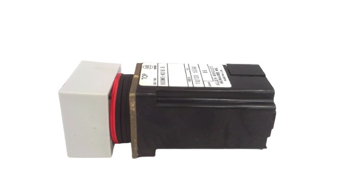 ALLEN BRADLEY 800MS-XO16A