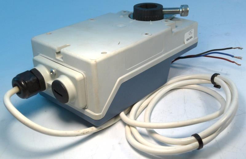 SCHNEIDER ELECTRIC ARM 2606