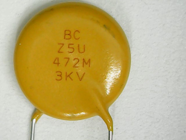 VISHAY S472M69Z5UR63L0R