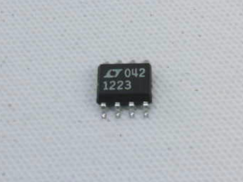 ANALOG DEVICES LT1223CS8