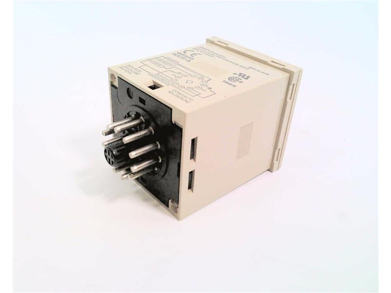 OMRON H3CR-A AC/DC24