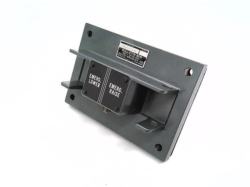 ALLEN BRADLEY 800H-2WHZ4-15275