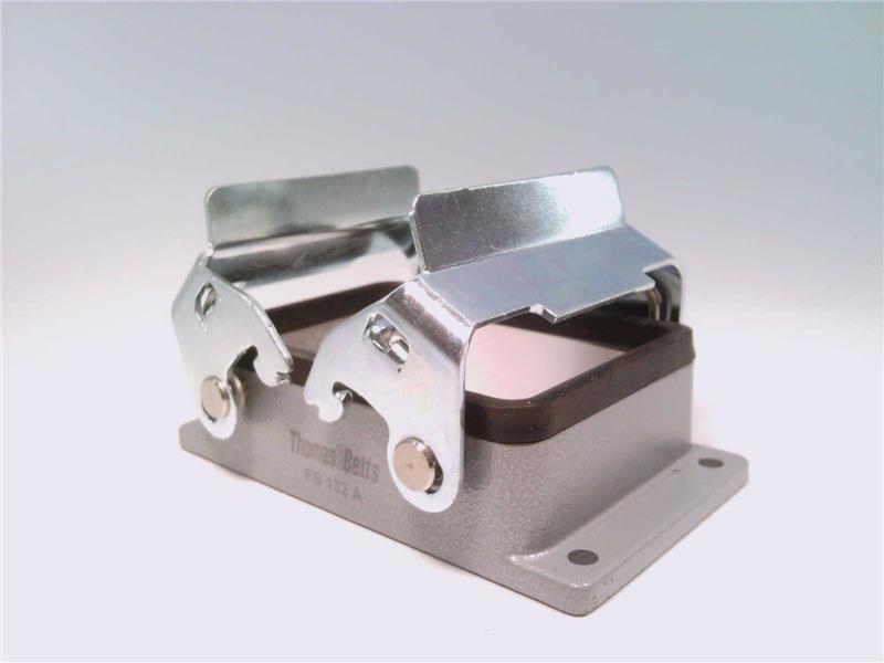 ABB THOMAS & BETTS PB132A