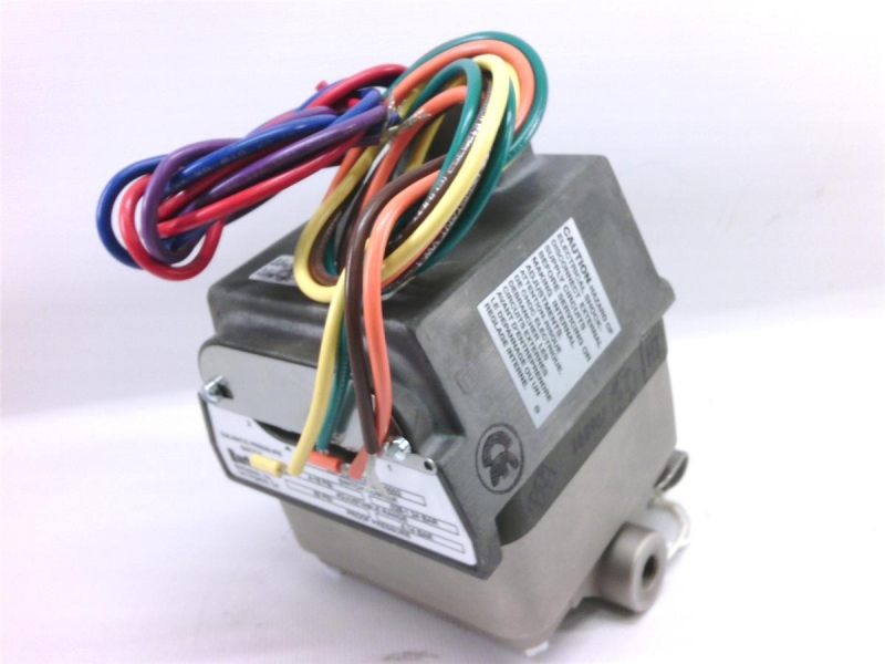 BARKSDALE CDPD2H-H18SS-S0002