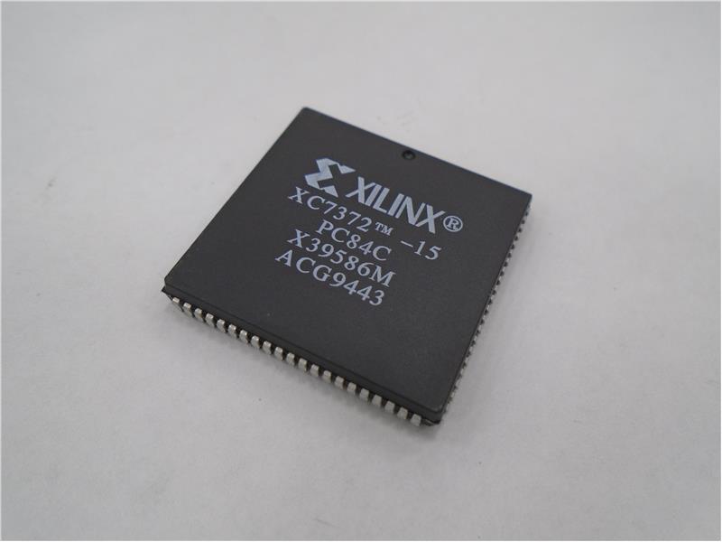 XILINX XC7372-15