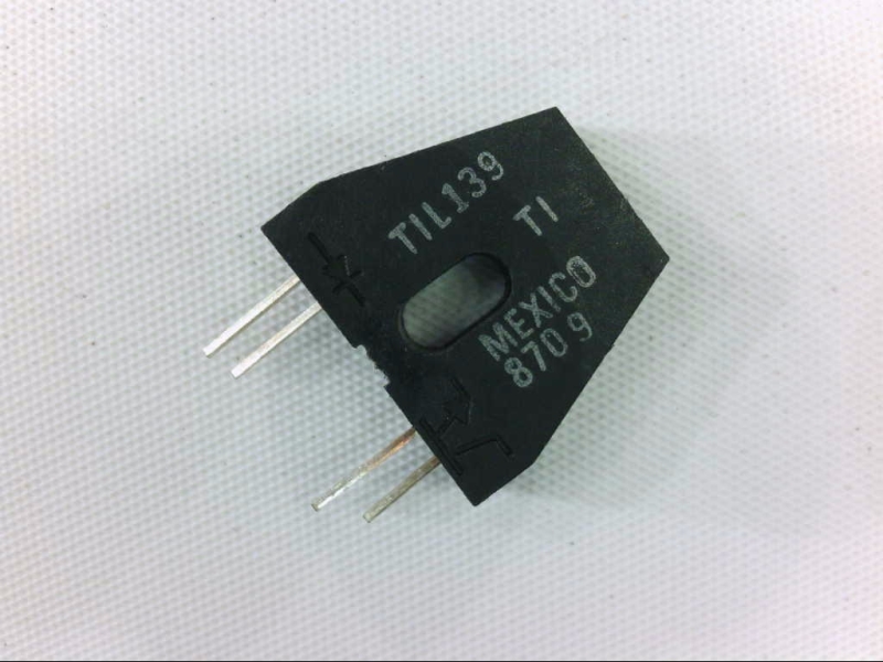 TEXAS INSTRUMENTS SEMI TIL139