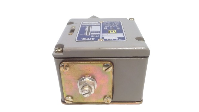 SCHNEIDER ELECTRIC 9012-ADW-8