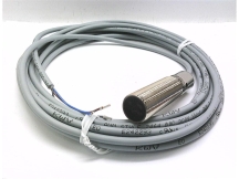 BALLUFF BES 516-326-BO-C-05