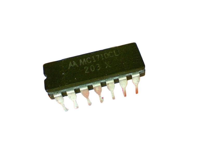 MC1710CL by NXP SEMICONDUCTOR