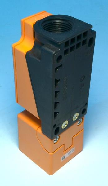 EFECTOR IVE4015-CPKG-IV5003