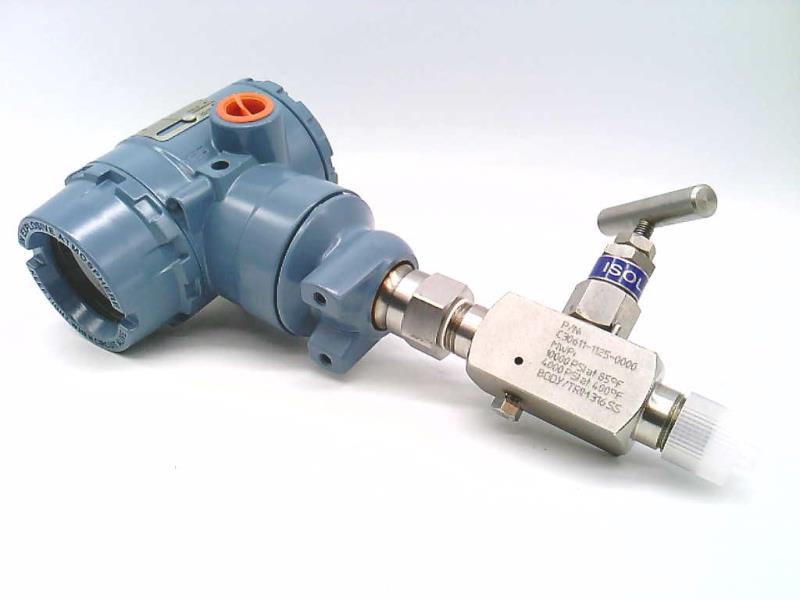 EMERSON 2051TG2A2B21BS5M5P8Q4