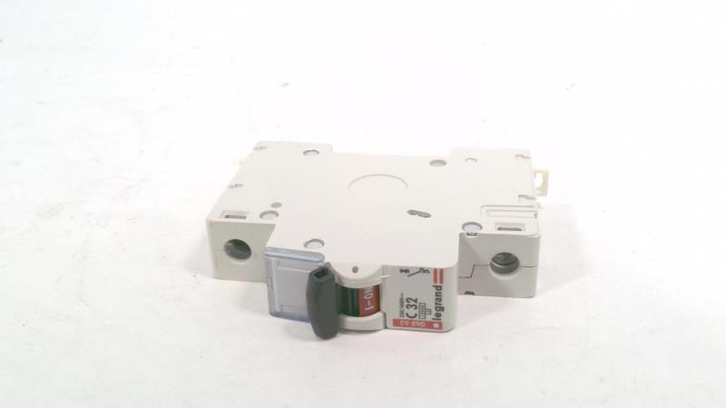 LEGRAND 068 63