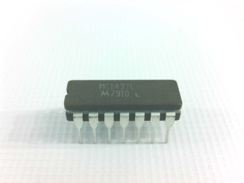 NXP SEMICONDUCTOR MC1437L