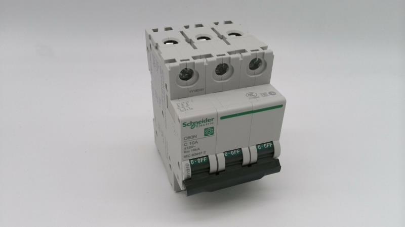 SCHNEIDER ELECTRIC M9F11310