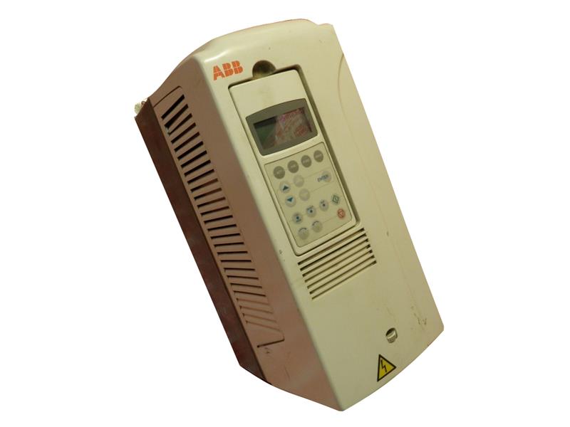 ASEA BROWN BOVERI ACS800-U1-0025-5+P901