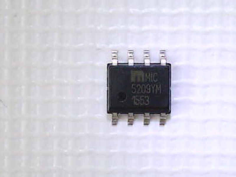 MICROCHIP TECHNOLOGY INC MIC5209YM