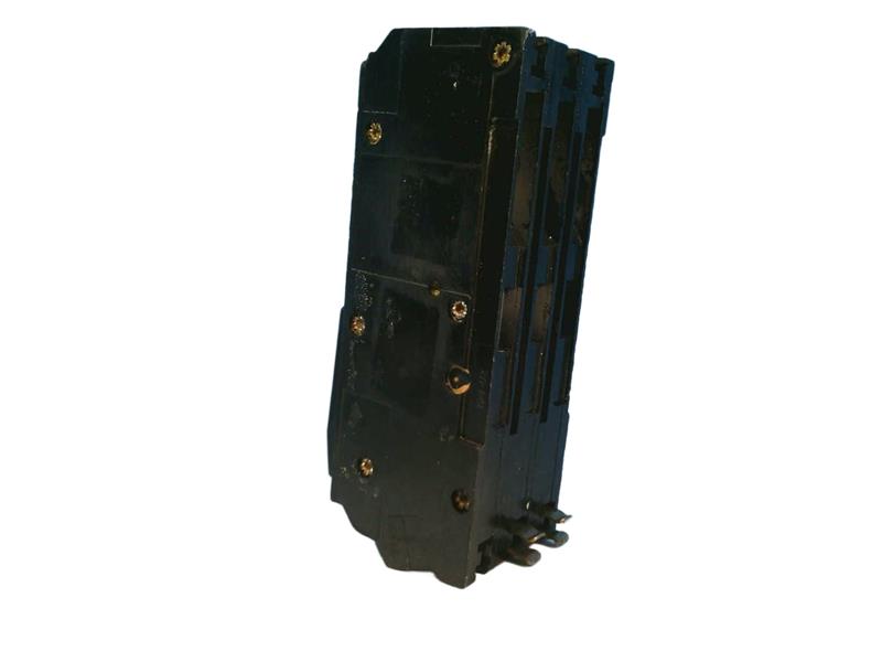 Q1B390 by SCHNEIDER ELECTRIC