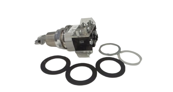 ALLEN BRADLEY 800T-J44KC1B