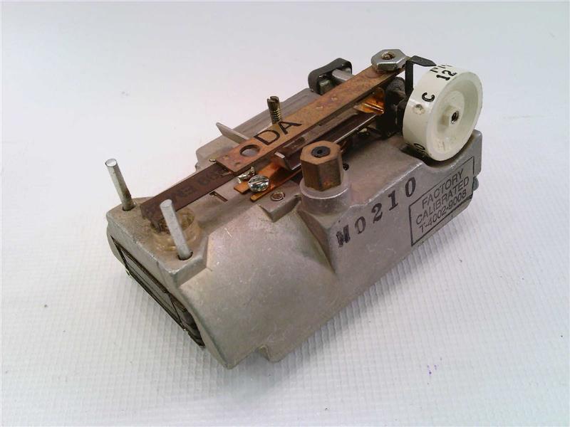 JOHNSON CONTROLS T-4002-9008
