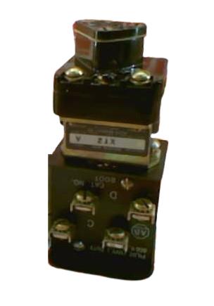 ALLEN BRADLEY 800T-XT2