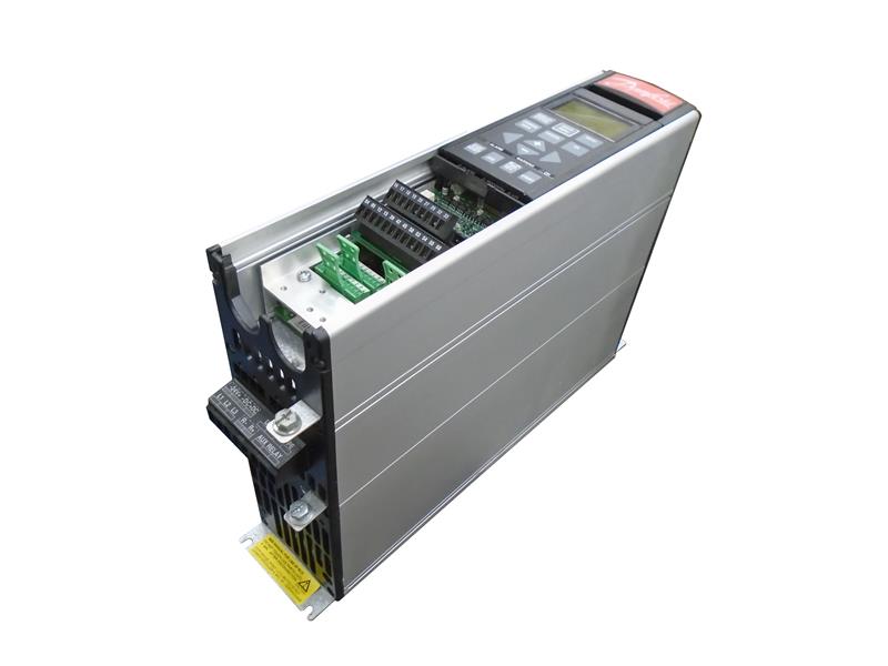 DANFOSS VLT5004P-T5-B20-ST-R3-DL-F00A00C0