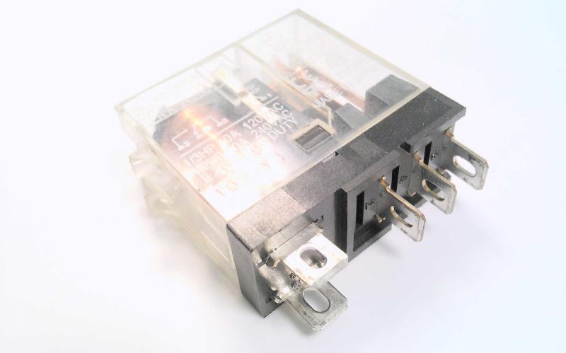 ALLEN BRADLEY 700-HK36Z24