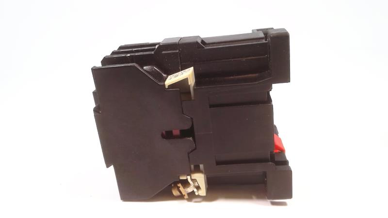 SCHNEIDER ELECTRIC LC1SB311010