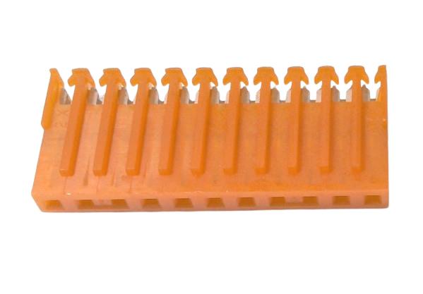 TE CONNECTIVITY 4-640426-1