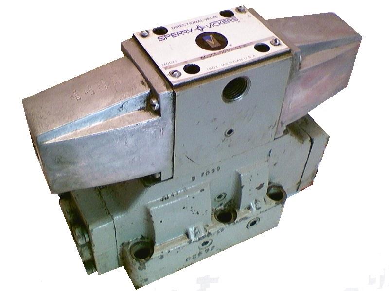 EATON CORPORATION DG5S4-108C-E-220-50-51