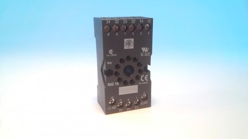 SCHNEIDER ELECTRIC RUZ-1A