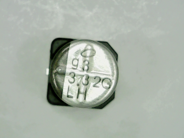 NICHICON ULH2G3R3MNL1GS