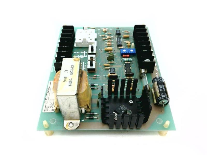 8160B-1X2 by EATON CORPORATION