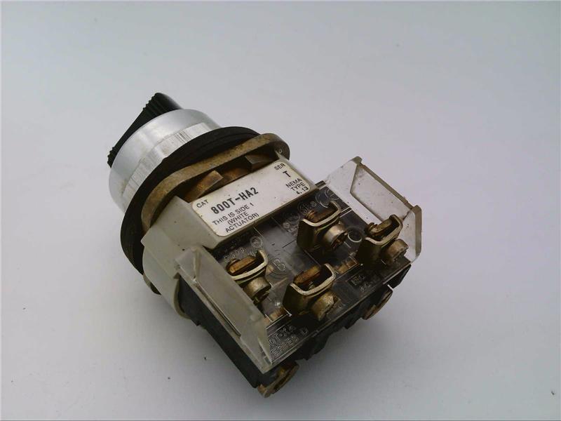 ALLEN BRADLEY 800T-HA2A
