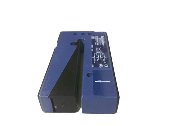 SCHNEIDER ELECTRIC XUVU06M3KCNM8