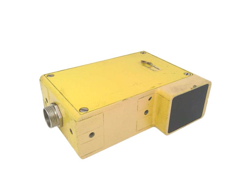 ALLEN BRADLEY 440L-R4F0070-Q