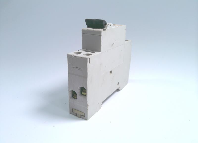 SCHNEIDER ELECTRIC MG19135