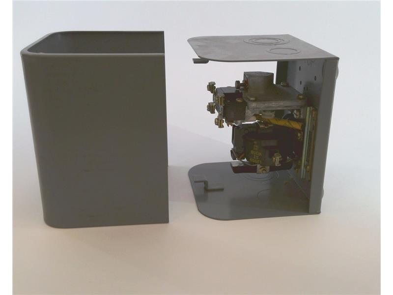 SCHNEIDER ELECTRIC 9050-AG-1D-V08