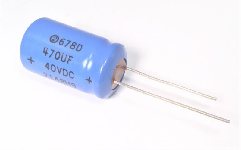 VISHAY 678D477M040EK3D