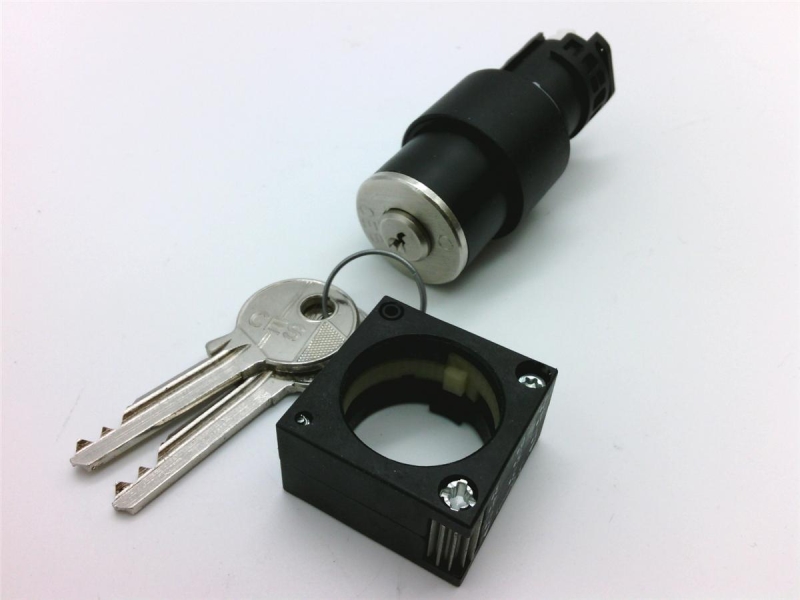 3SB30004RD21Z by SIEMENS