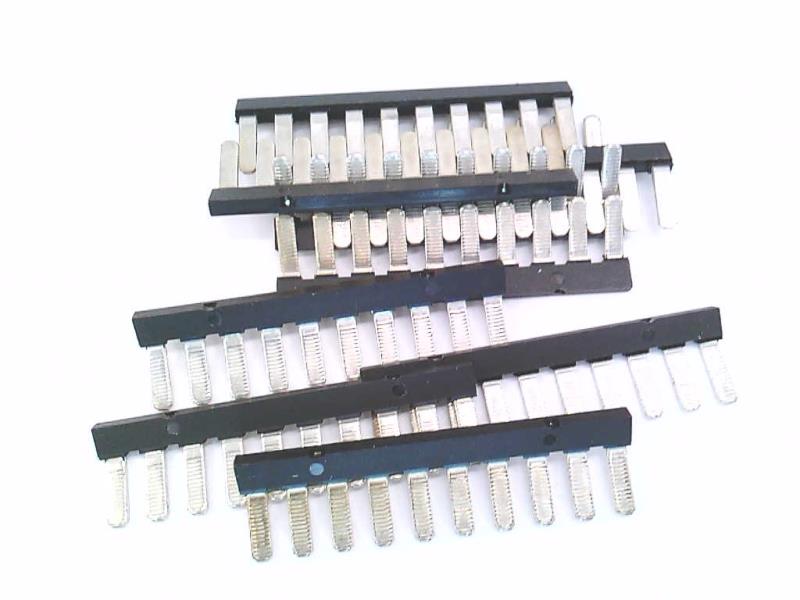 TE CONNECTIVITY 1633132-4