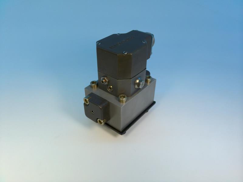 BOSCH 4WS2EM10-40/5B2ET315K8B/M