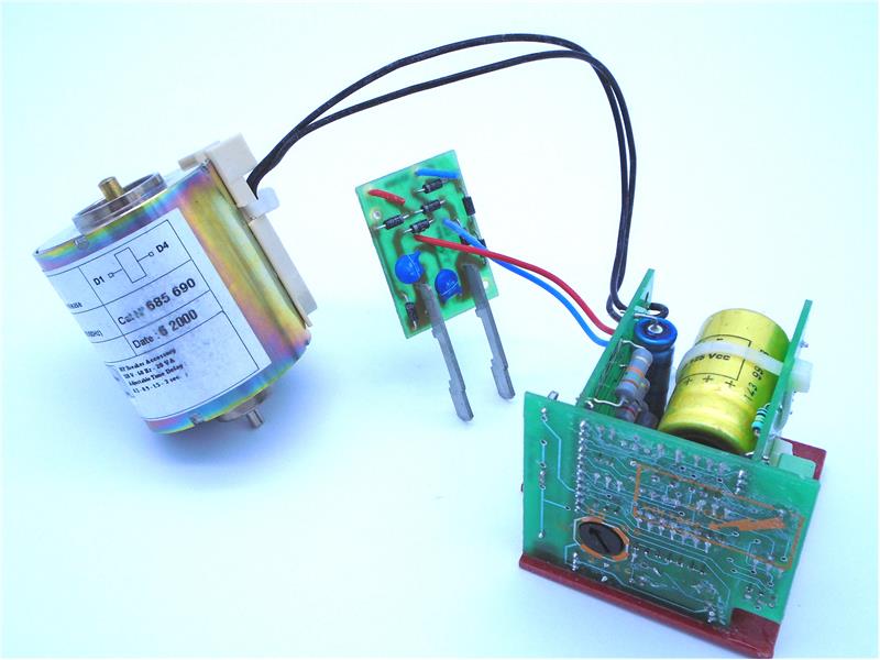 MG685690 by SCHNEIDER ELECTRIC