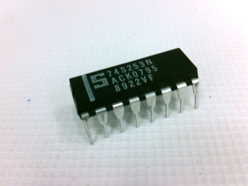 74S253N by NXP SEMICONDUCTOR