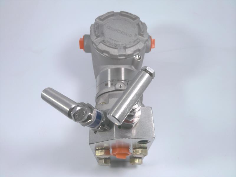 EMERSON 3051CG2A02A1JS5M5Q4