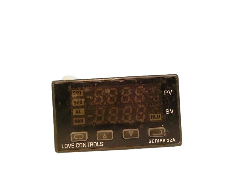 32A133-90*035 by DWYER