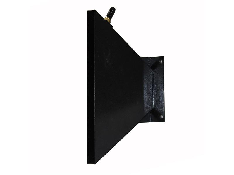 F880 by TAKENAKA LTD